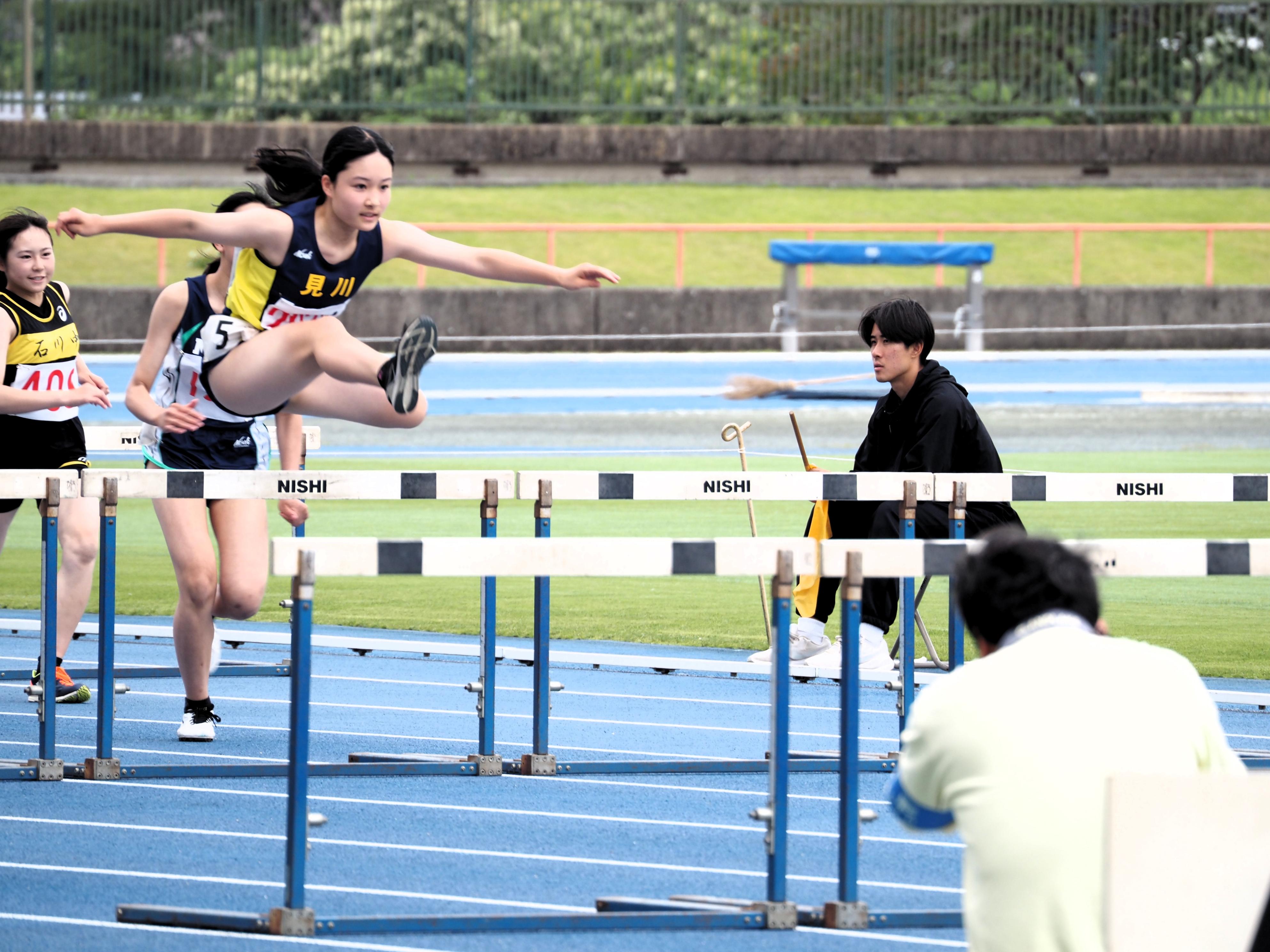 100ｍハードル