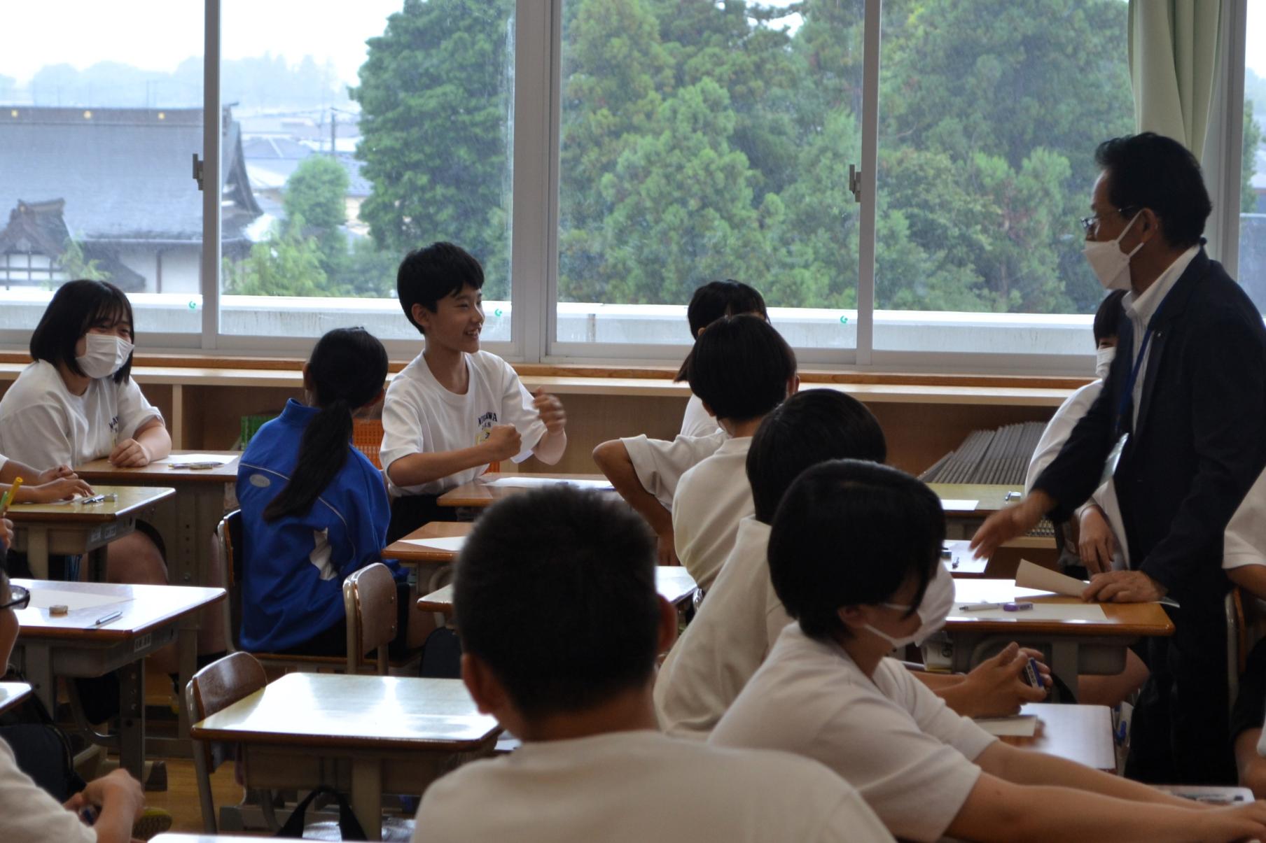 05 自分の意見をしっかり話していました