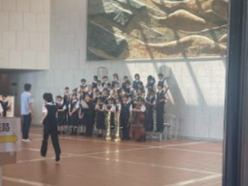 01 演奏を終えて記念写真