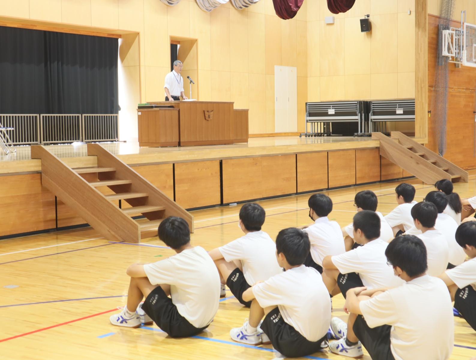 04 校長先生のお話