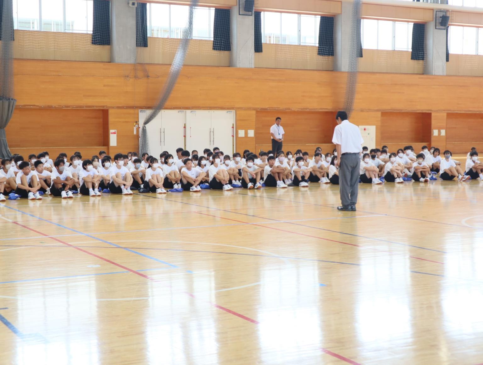 16 学年集会