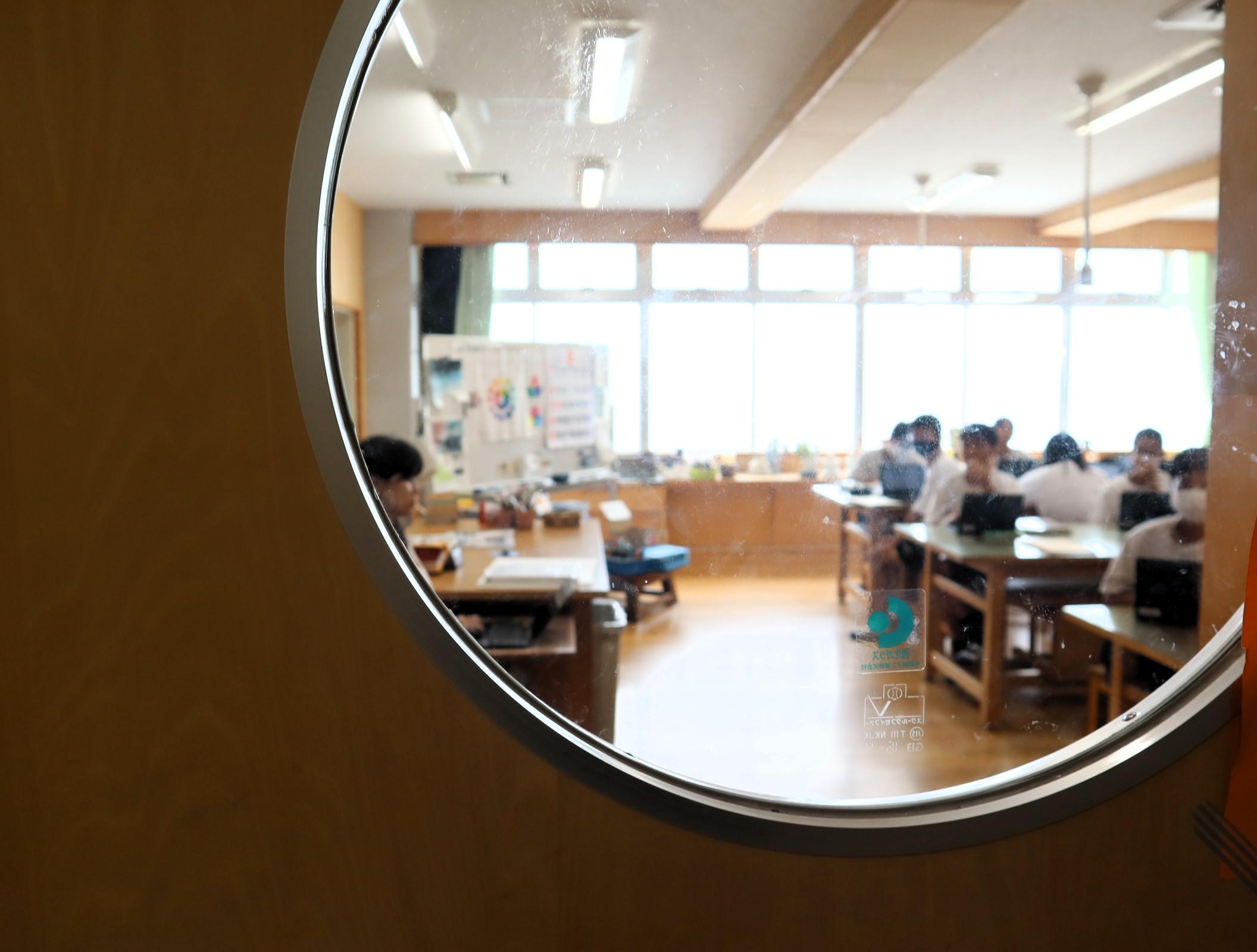 03 美術室では