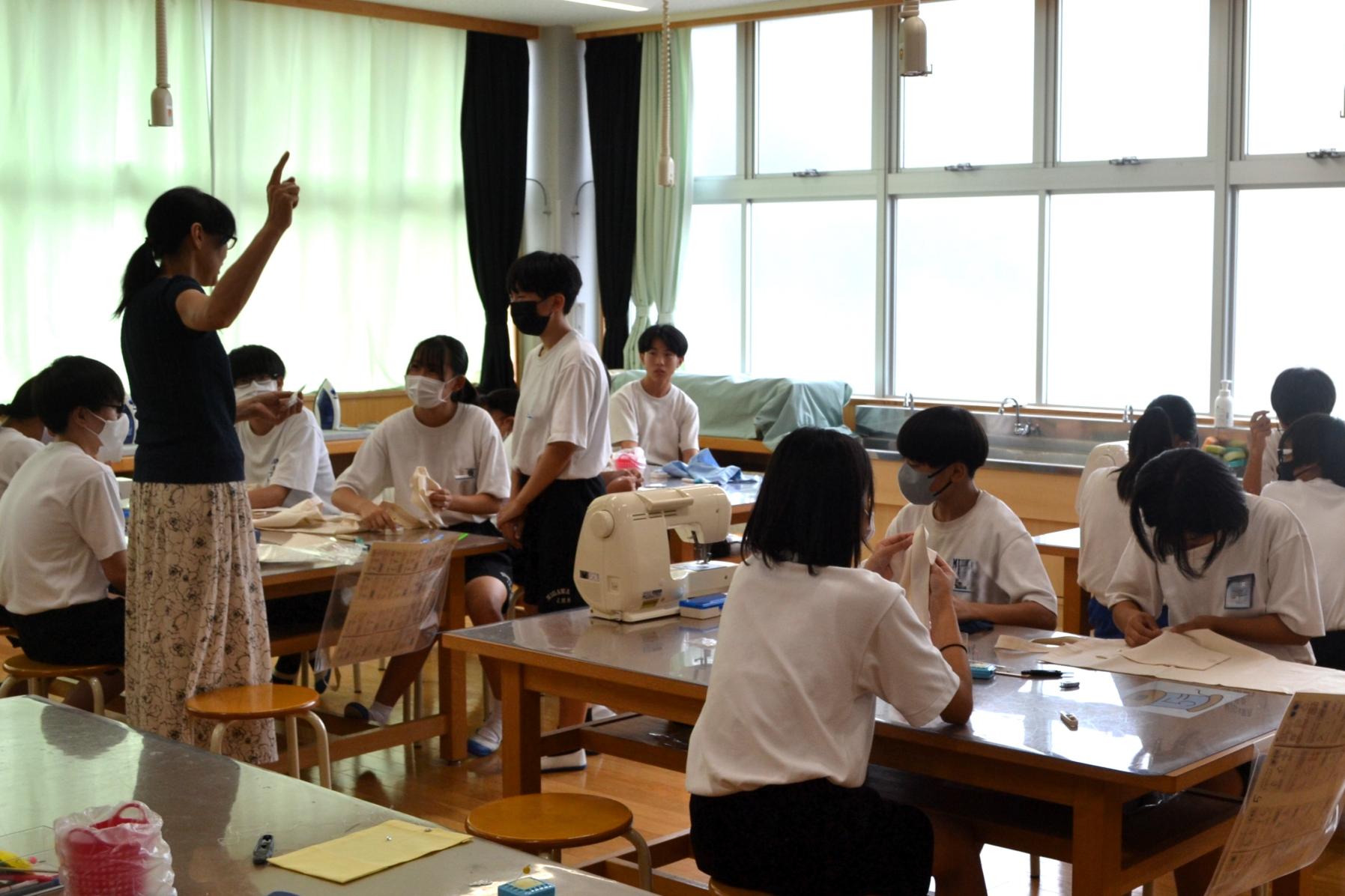 05 先生からの指示を聞きながら進めます