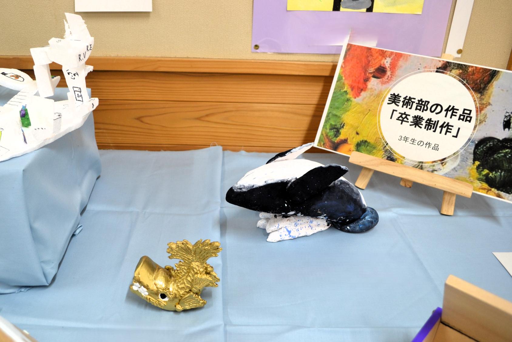 08 思い思いの作品が並びます