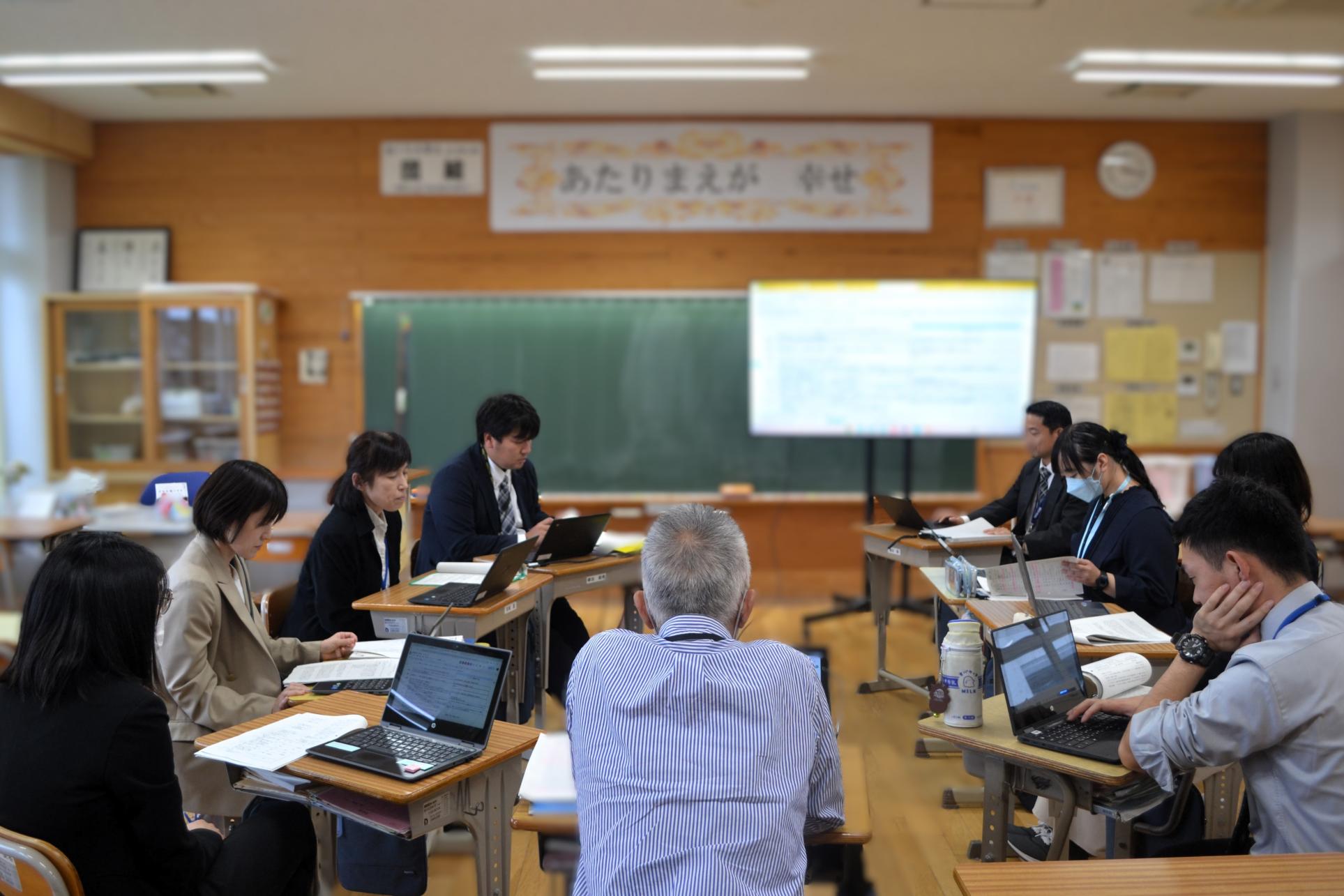 01 放課後、研究協議を行いました
