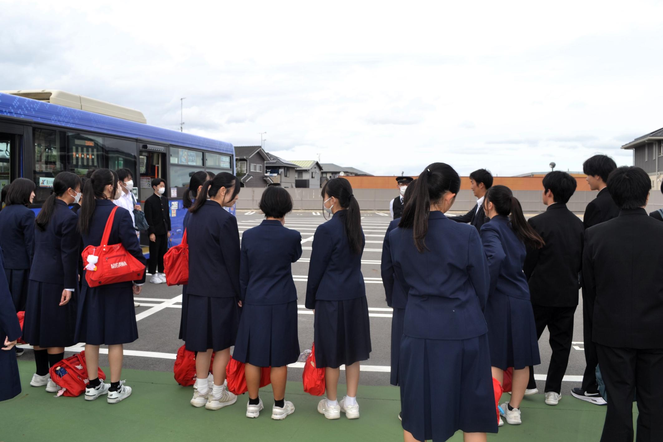04 運転士さんにごあいさつ