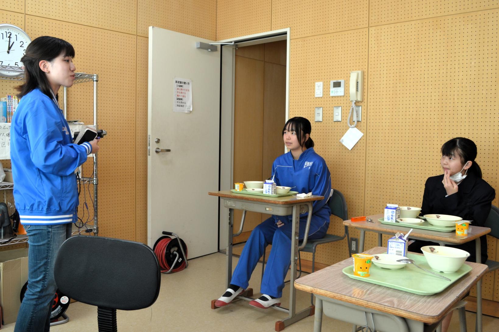05 パーソナリティからの質問を受けています 05 パーソナリティからの質問を受けています