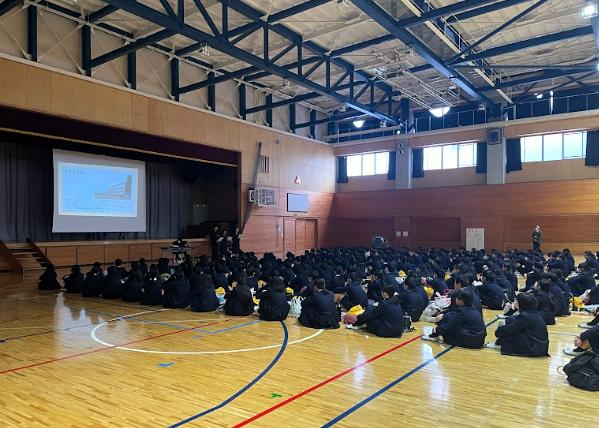 02 学区の小学６年生が来校しました