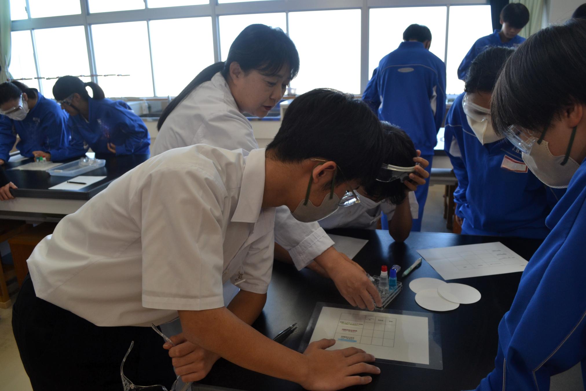 11 理科・化学変化の実験