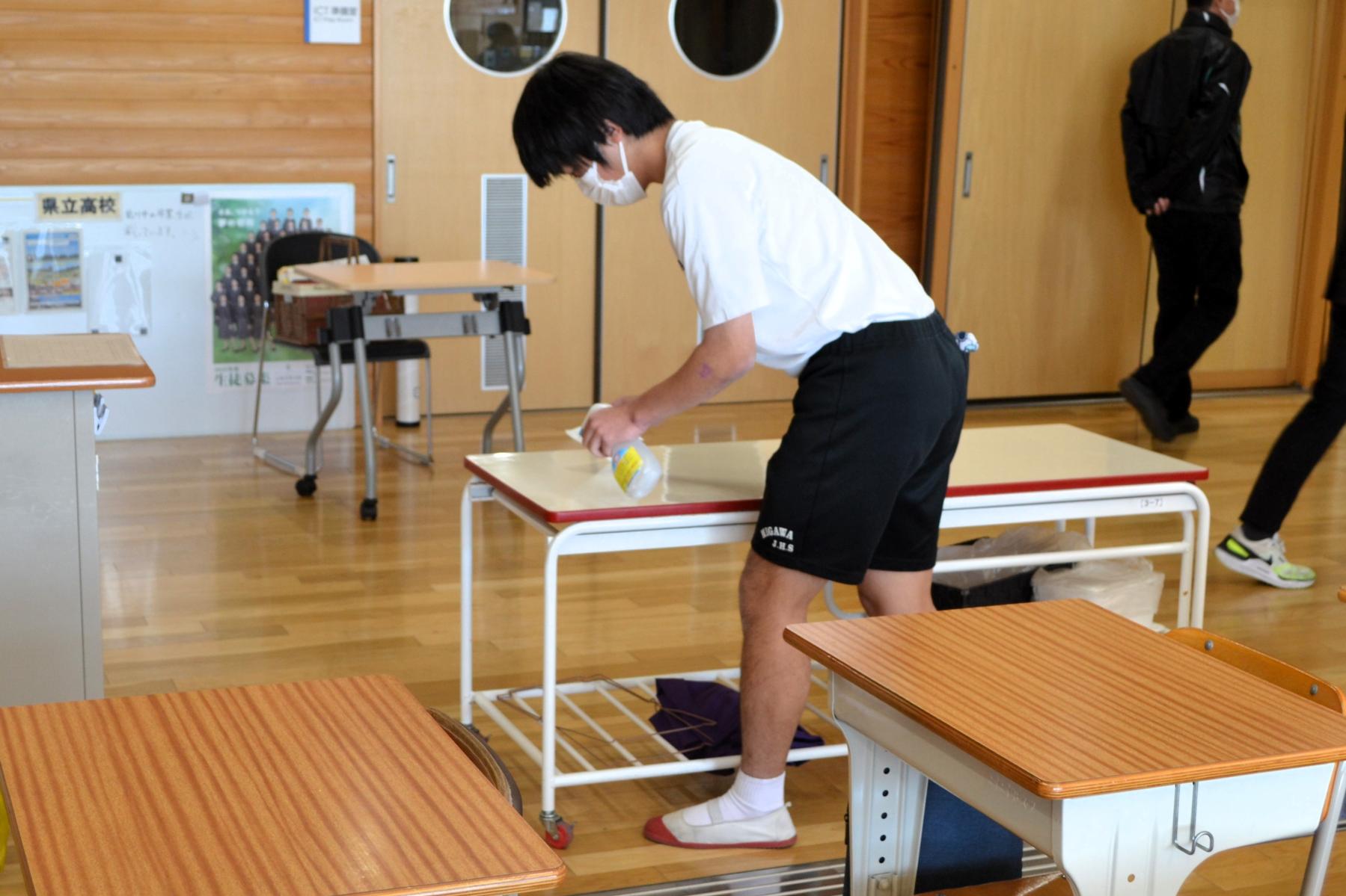 09 給食後、自分の仕事に責任をもって