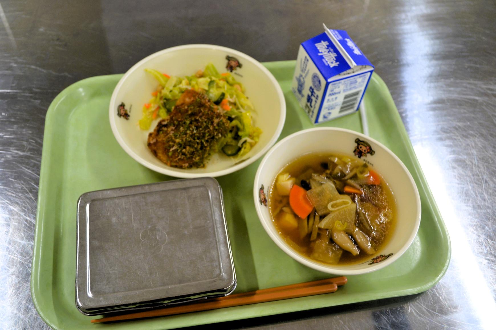 「茨城満点あったかけんちん汁」