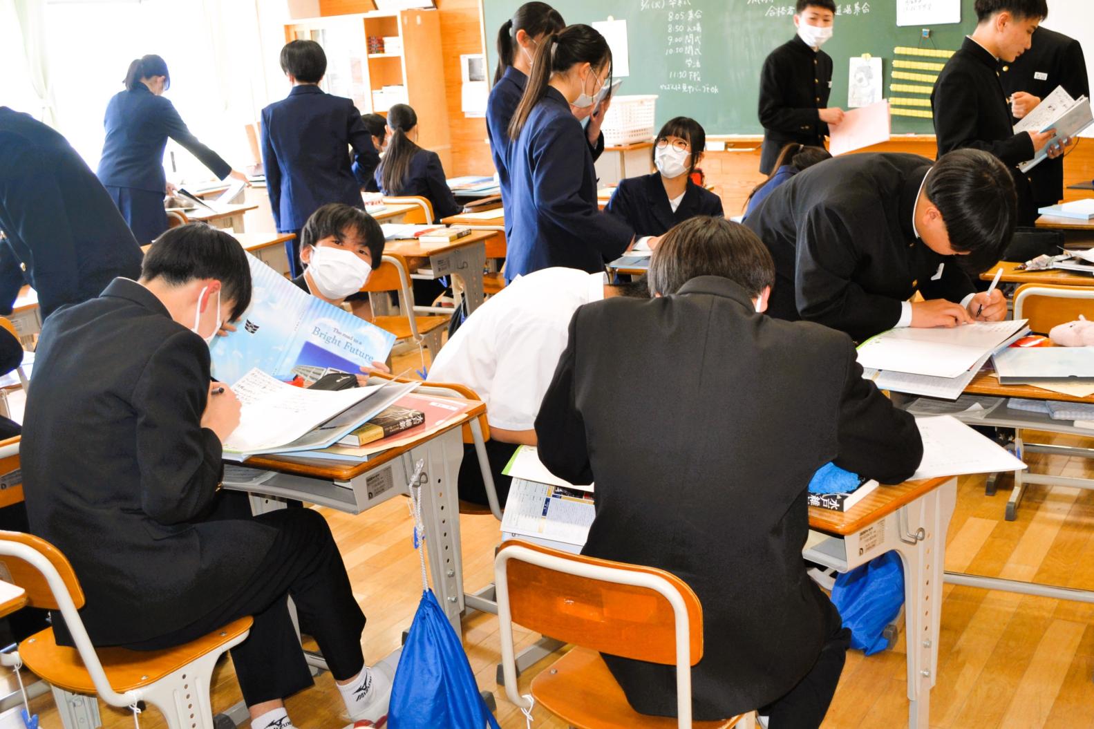 08 友達との別れを惜しみました