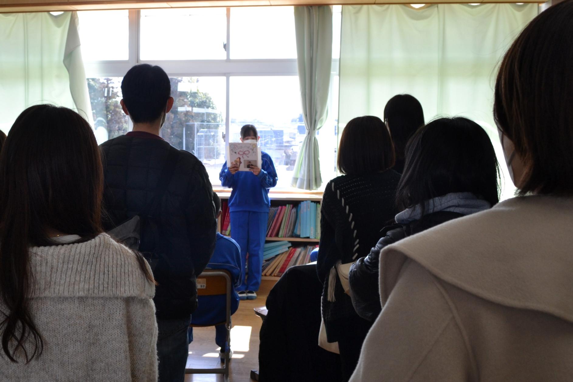 04 たくさんの保護者の皆さんと