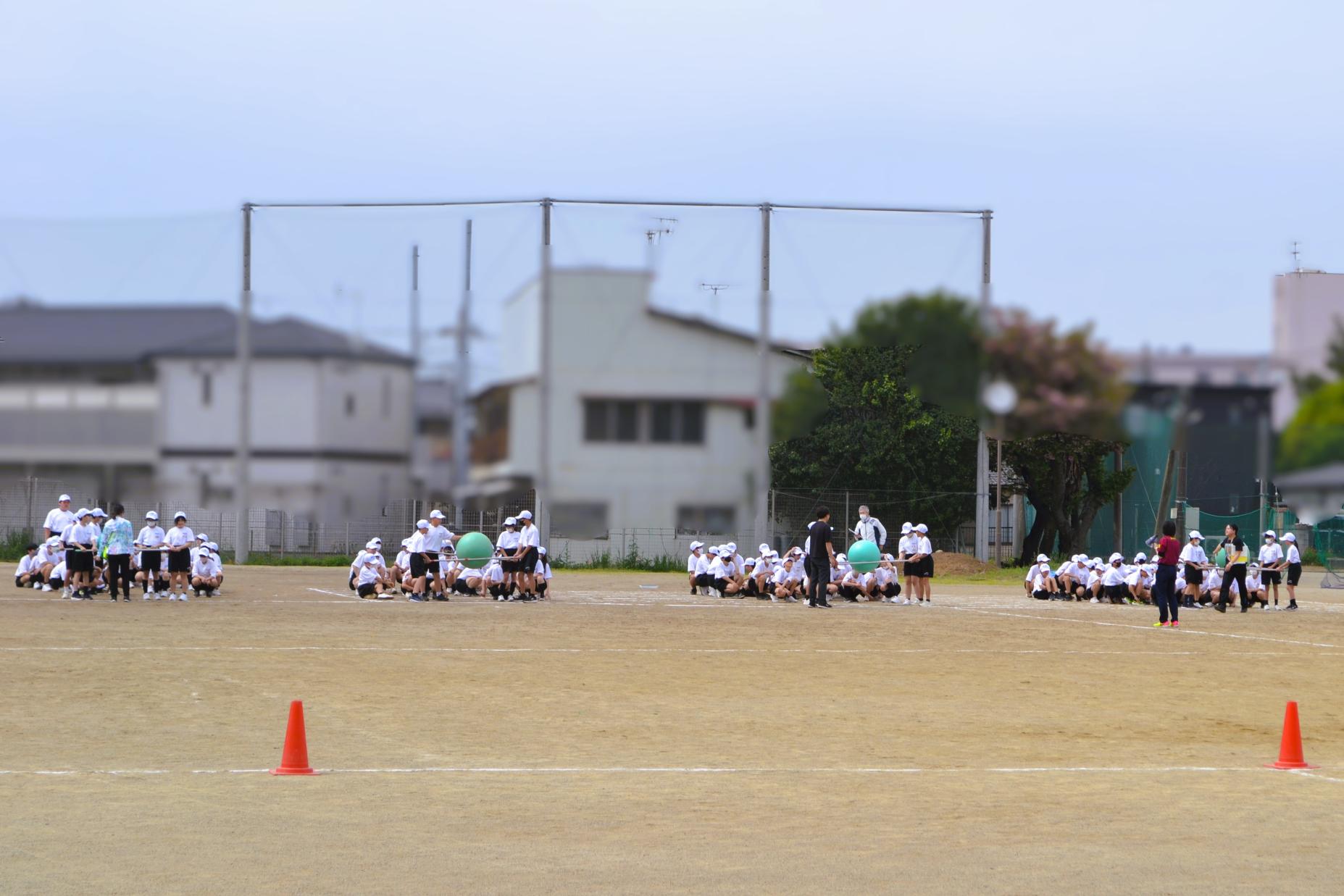 02 １年生の団体種目練習です