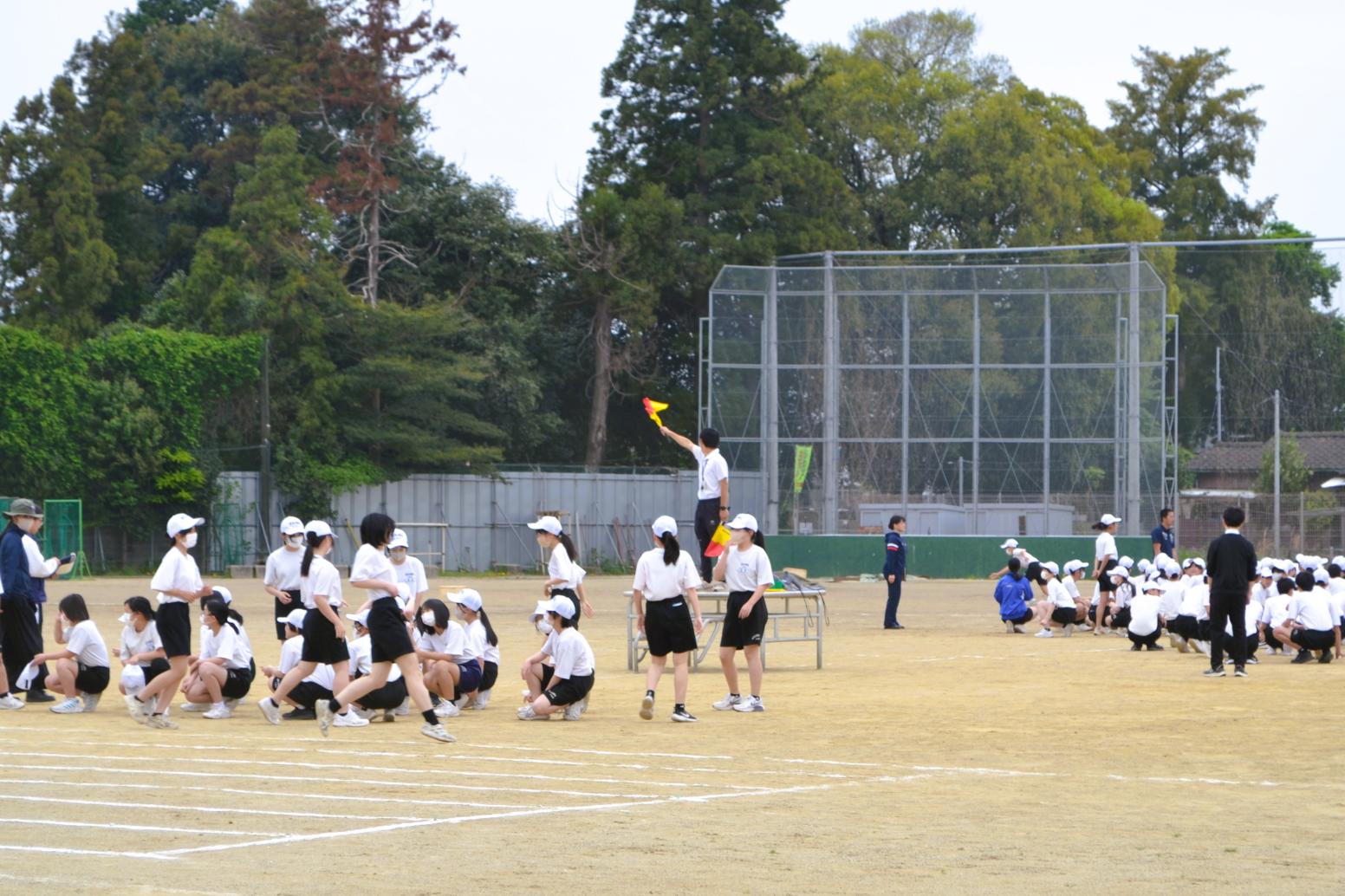 07 3年生は個人走の練習をしていました 07 3年生は個人走の練習をしていました
