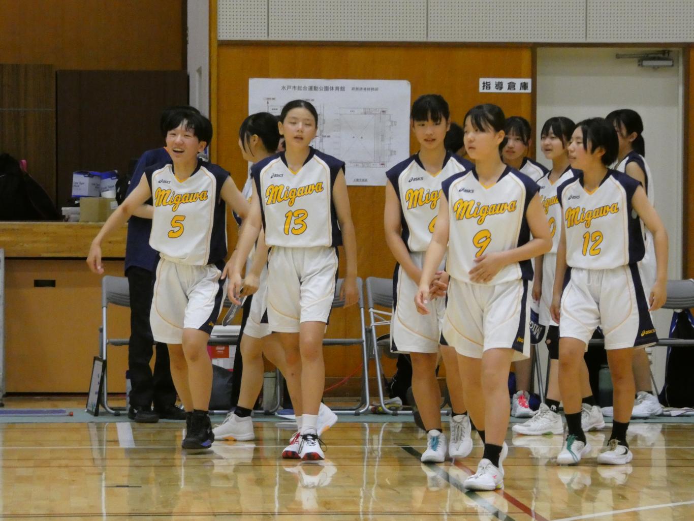 女バス2 女バス2