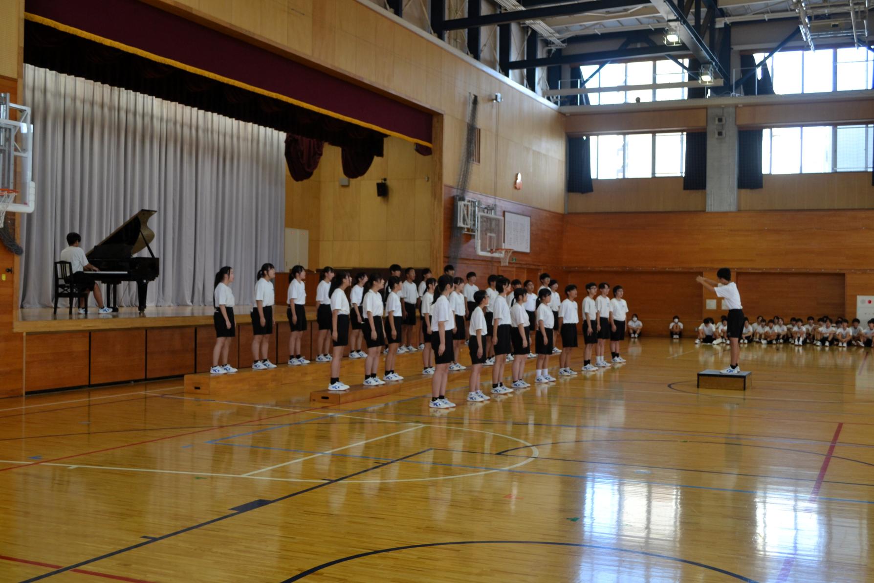 05 待機している次の学級の動きもスムーズでした