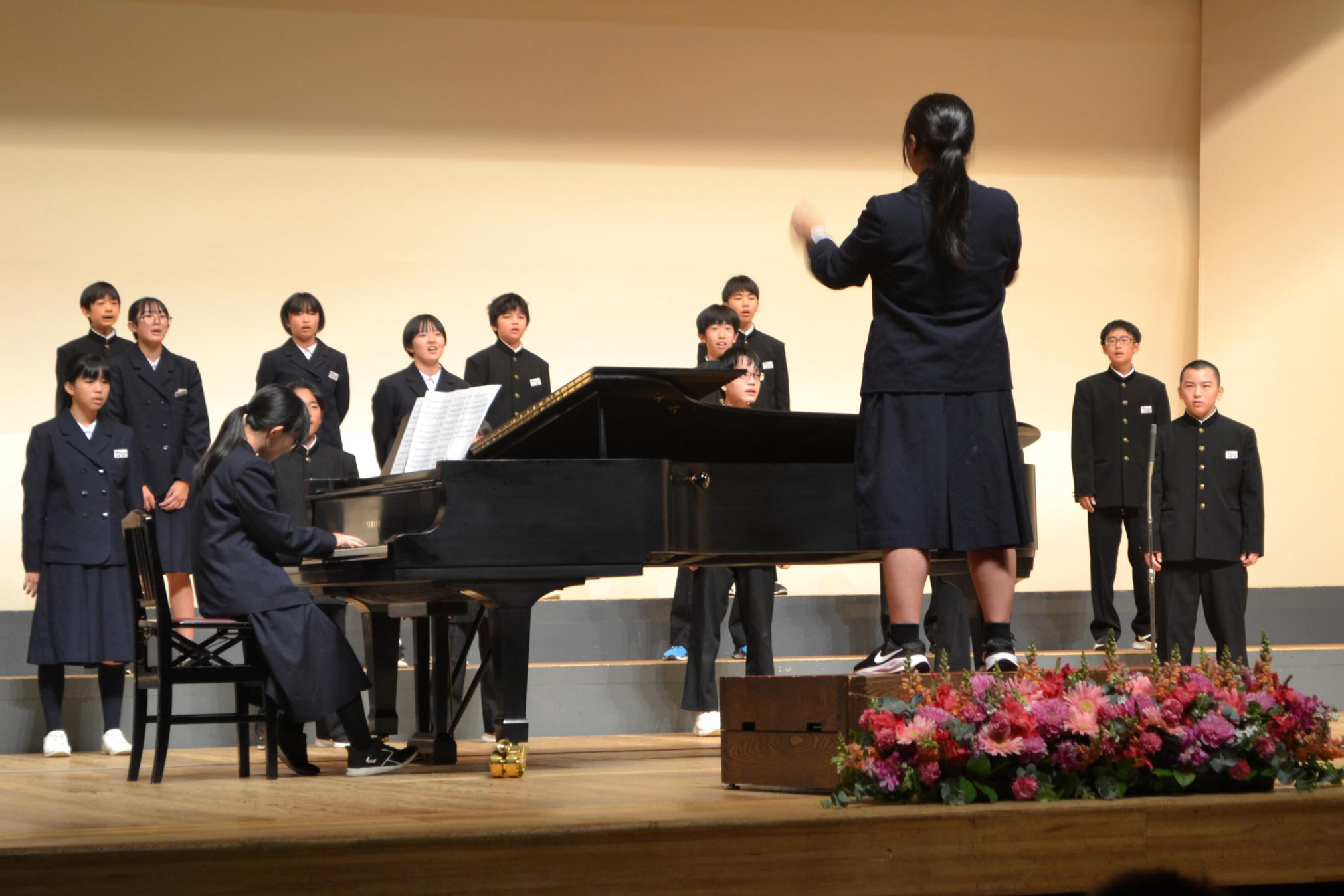17 １年１組「明日へ」