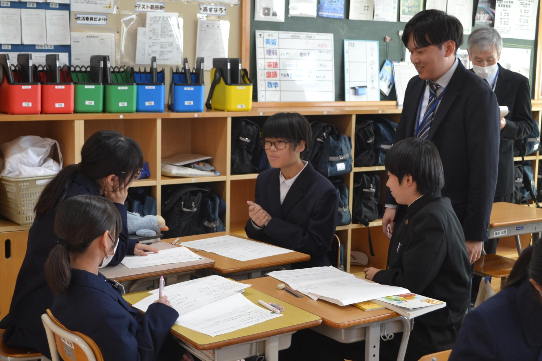 13 根拠を明確にして自分の考えを伝えます