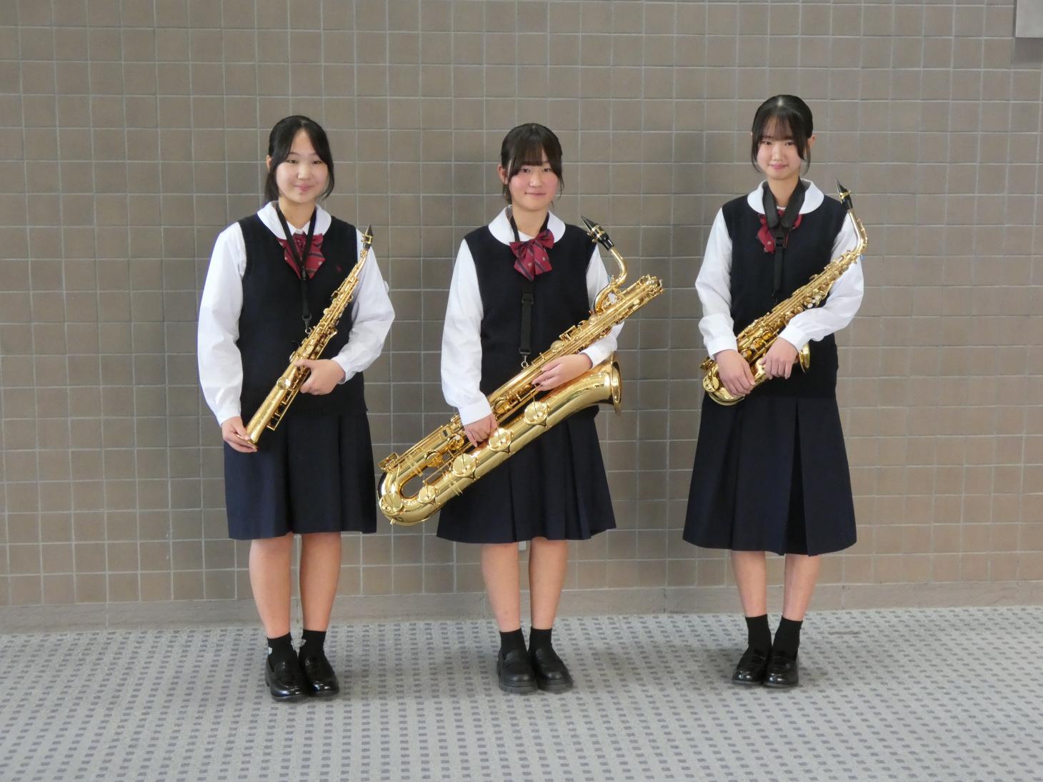 １