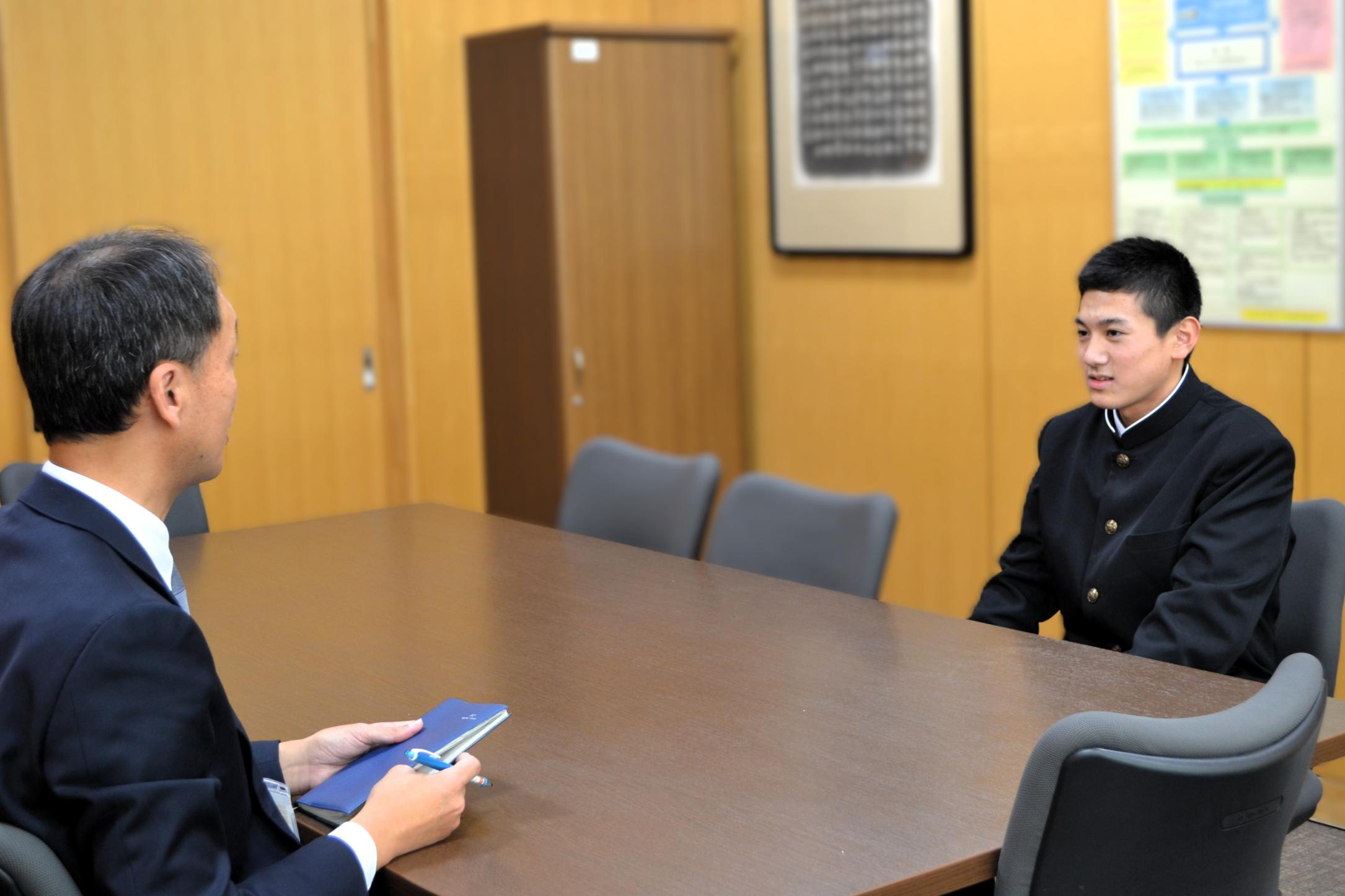 04 校長先生にお話しいただくお願いにきました