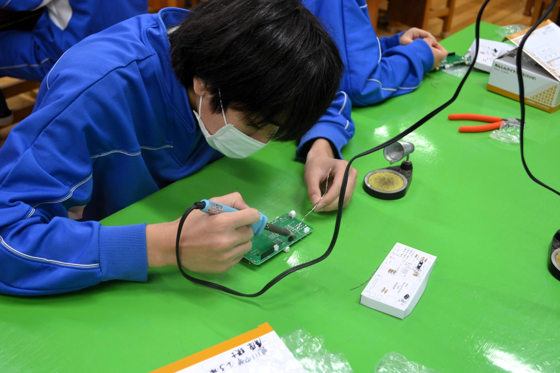 02 集中して作業します