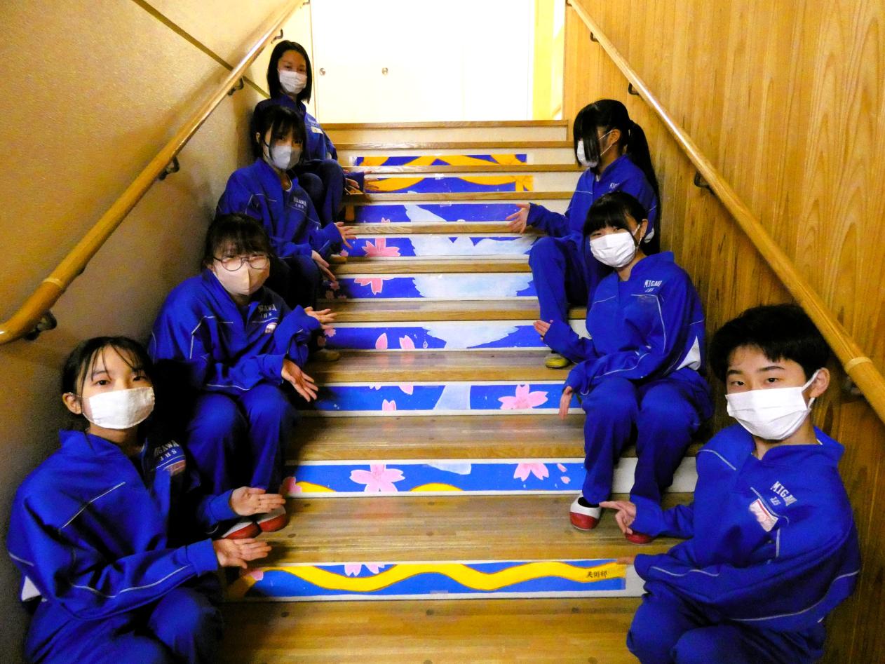 03 希望を胸に大空に羽ばたいてほしいという願いが感じられます 03 希望を胸に大空に羽ばたいてほしいという願いが感じられます