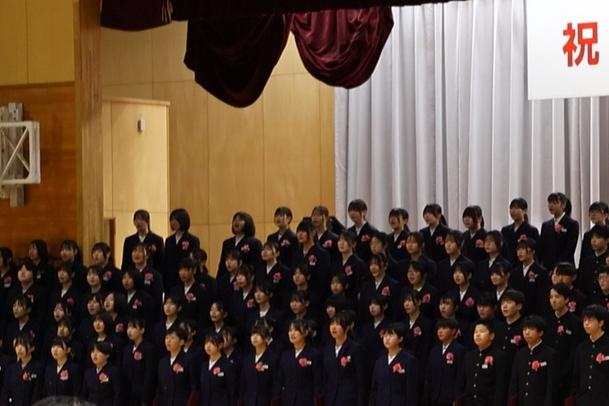 卒業生による合唱「僕のこと」