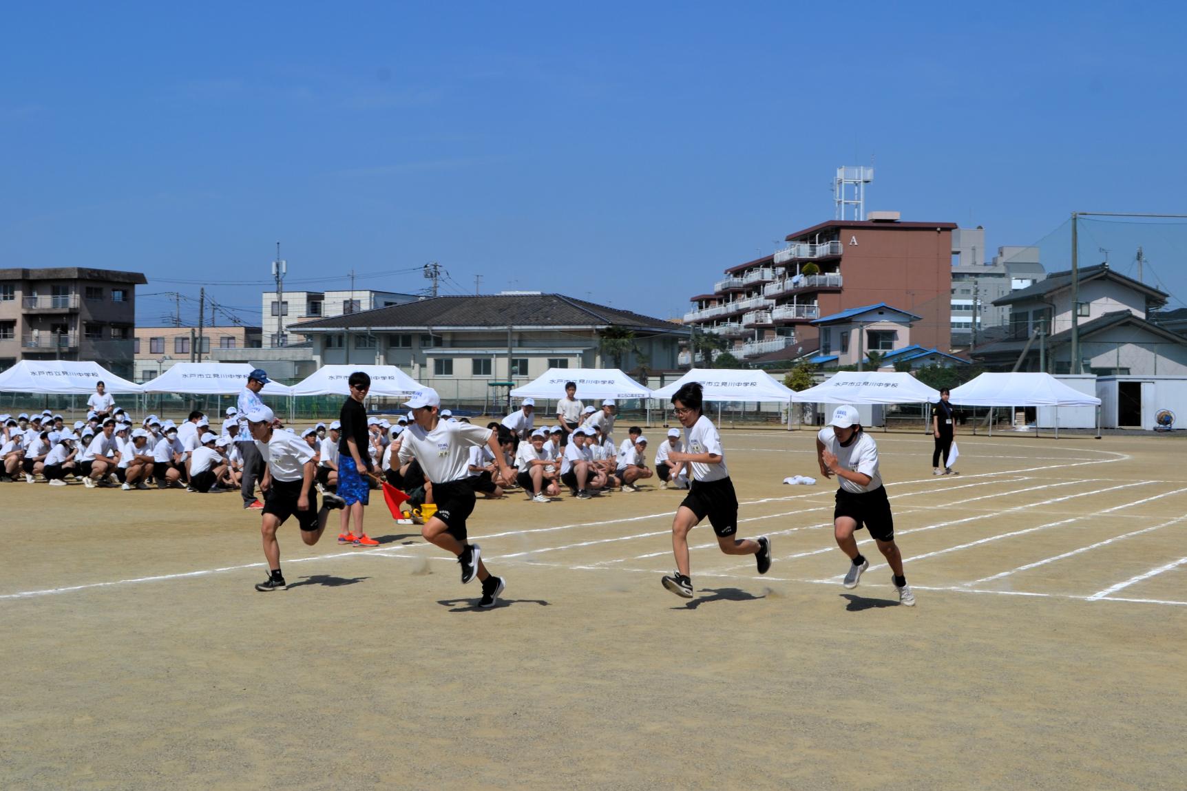 02 問題が出てマルバツを考えてスタートします
