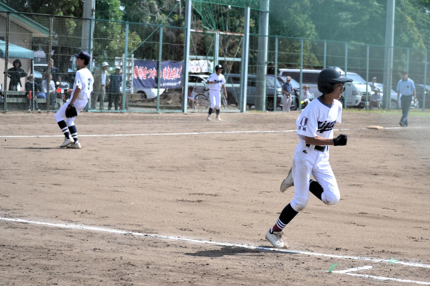 17 野球部　走る