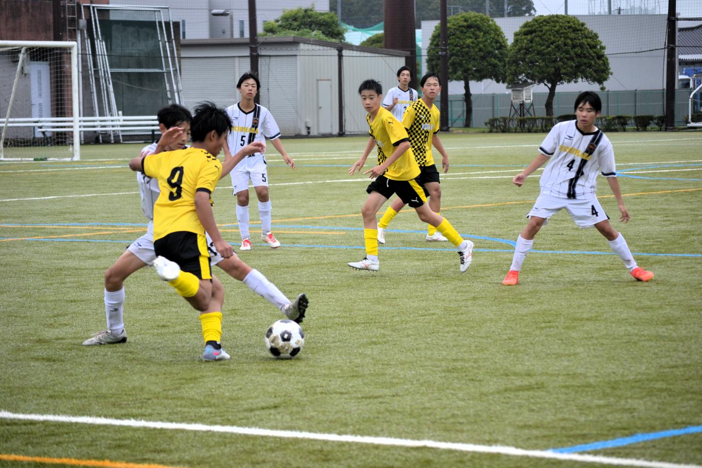 21 サッカー部　前へ