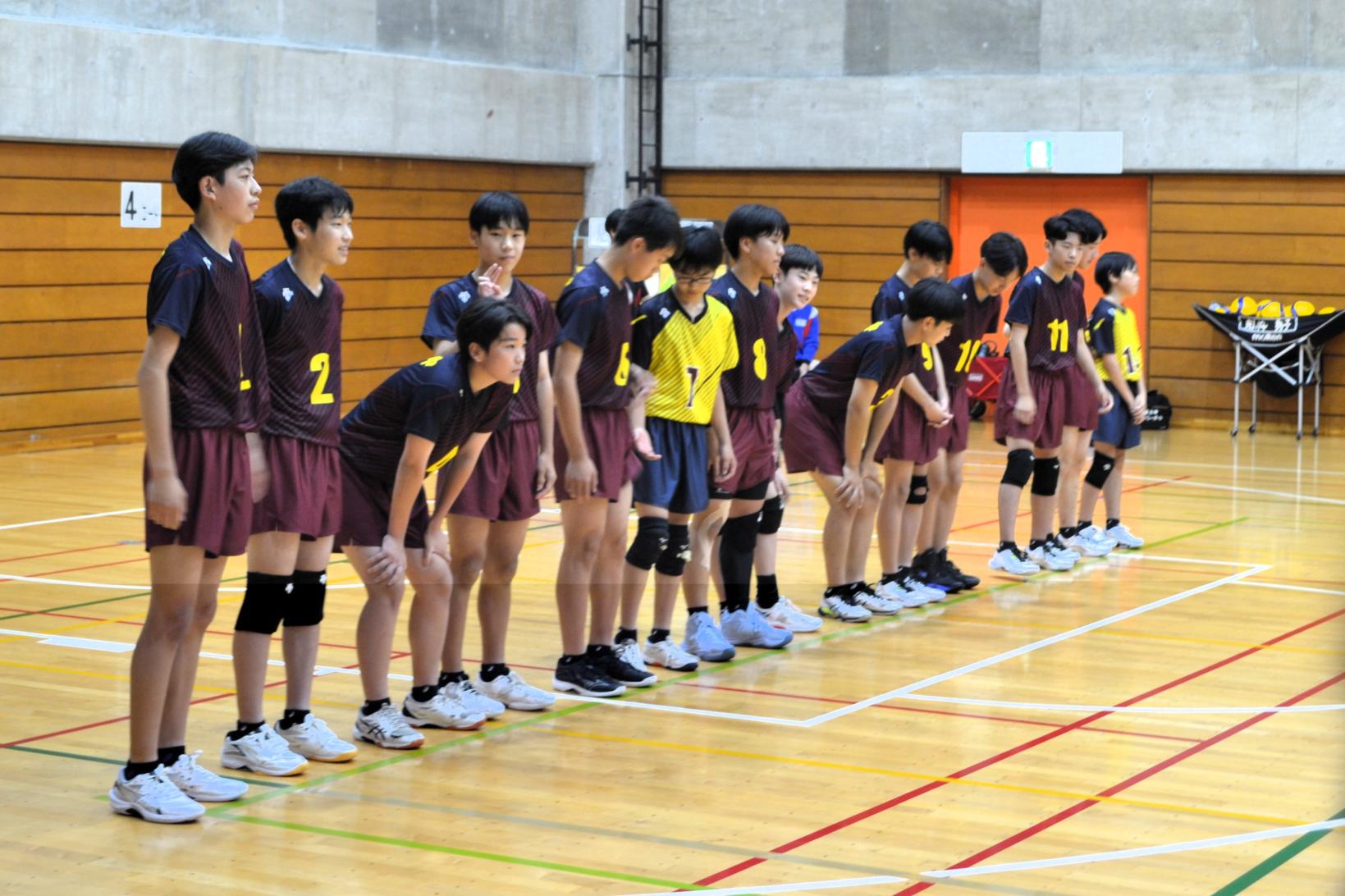 04 男子バレーボール部
