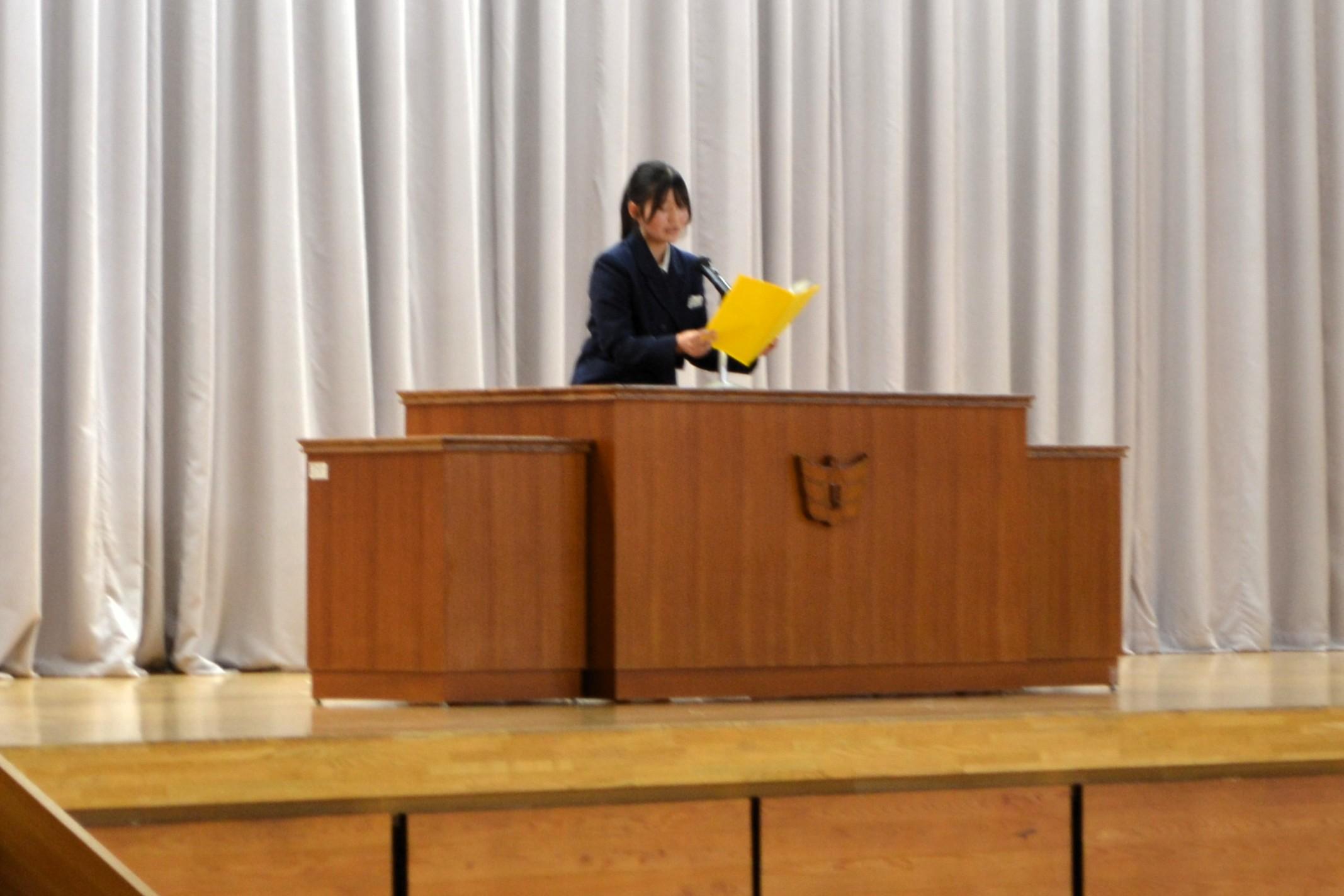 03 みんな静かに耳を傾けていました