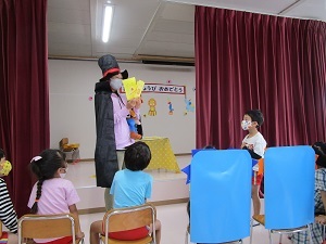 25 25