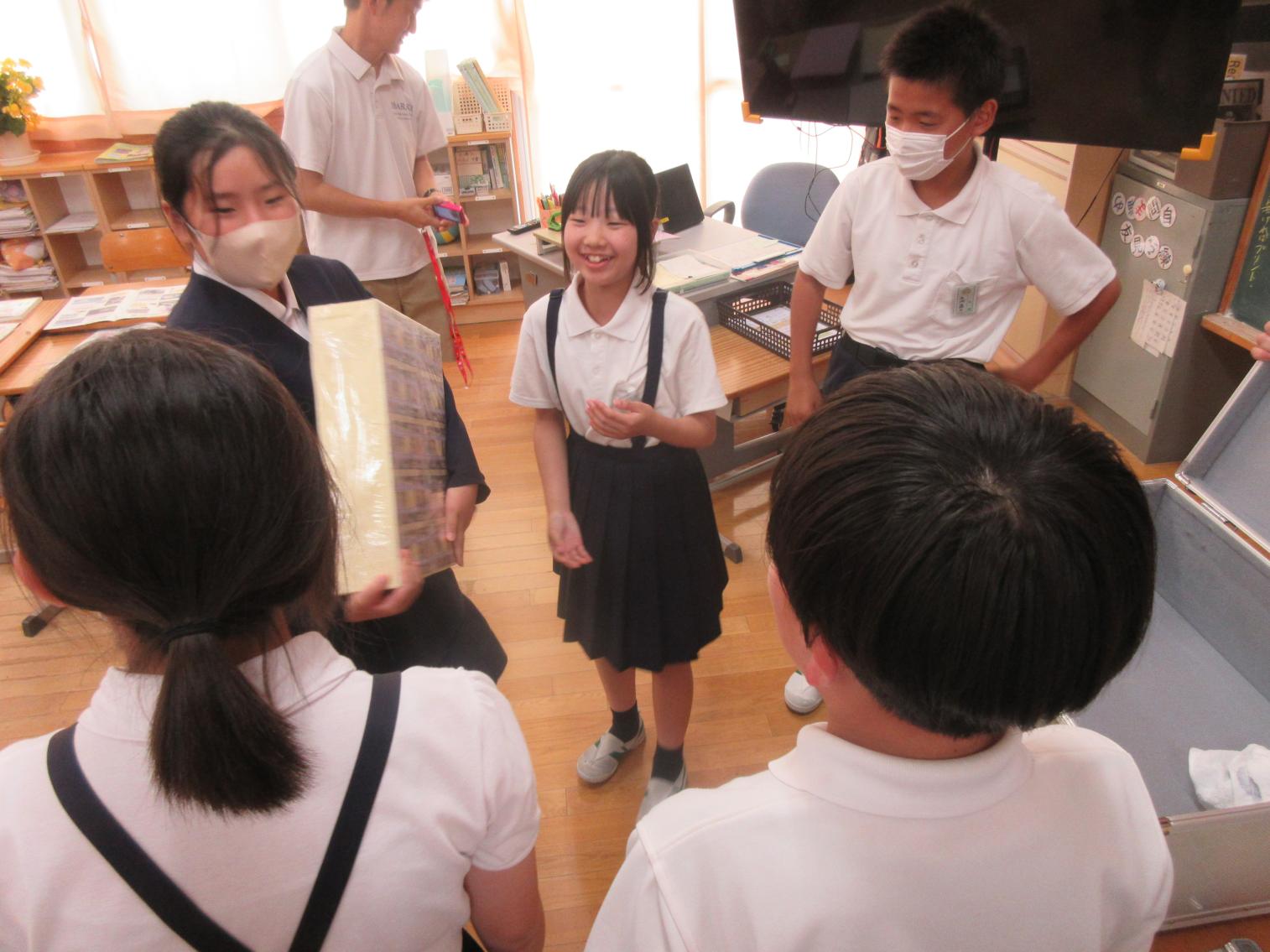 1億円2 1億円2