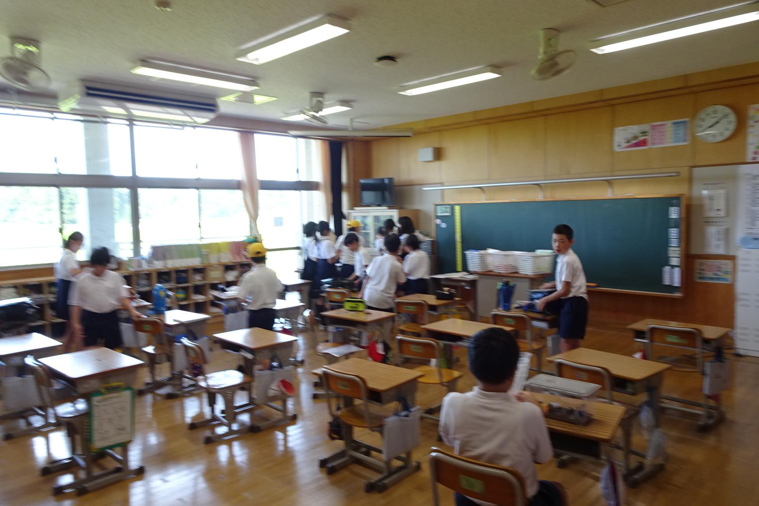 朝の会前2 朝の会前2