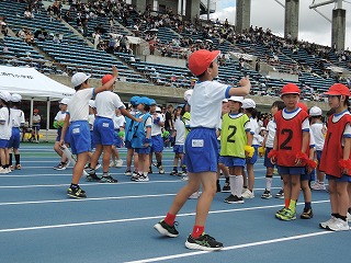 8運動会係2