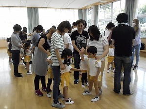 親子で遊ぼう (10) 親子で遊ぼう (10)