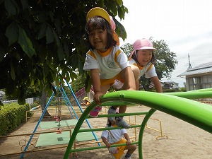 戸外遊び (1) 戸外遊び (1)