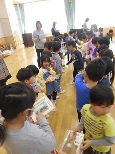 プレゼント交換 プレゼント交換