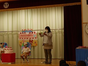 4 4