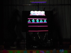 4 4