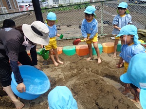 水を流すよ 水を流すよ