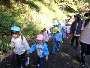 歩く4 歩く4