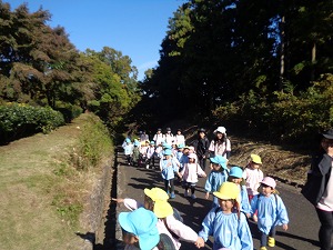 頑張って歩くよ 頑張って歩くよ