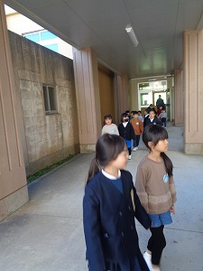 学校探検 学校探検