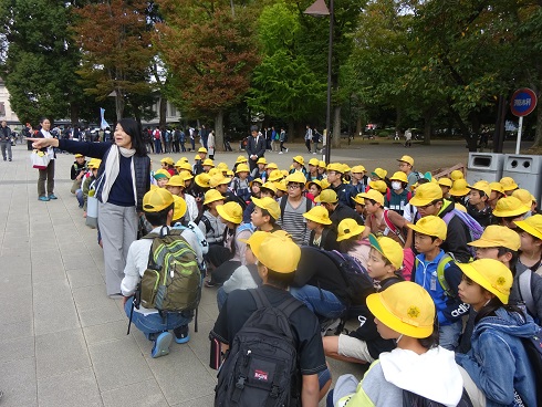上野公園,みんな!班別に出発よ! 上野公園,みんな!班別に出発よ!