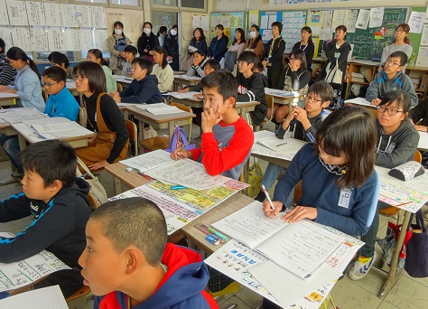 6年生職業調べ報告会 6年生職業調べ報告会