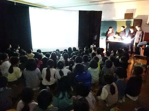 桜並木読み聞かせ公演 桜並木読み聞かせ公演