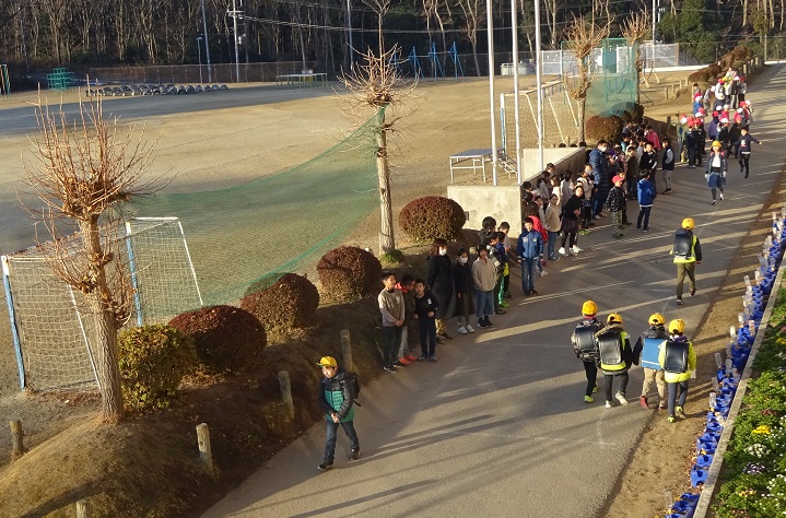 朝のあいさつ運動 朝のあいさつ運動